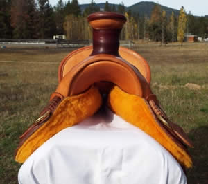 Visalia-style 3B saddle